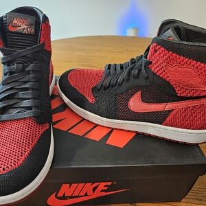 Air Jordan 1 Retro Flyknit Sneakers
